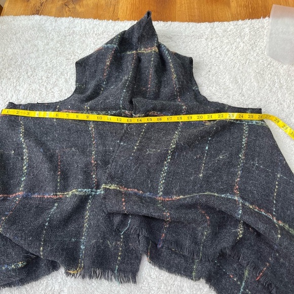 Ace Fashion Plaid Shaw - Picture 4 of 7